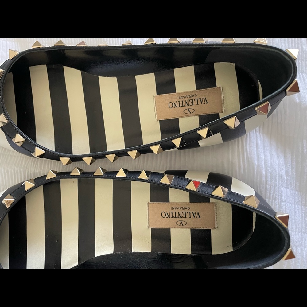Valentino Rockstud V Stripe black and white stripe flats size 37 - Picture 5 of 8